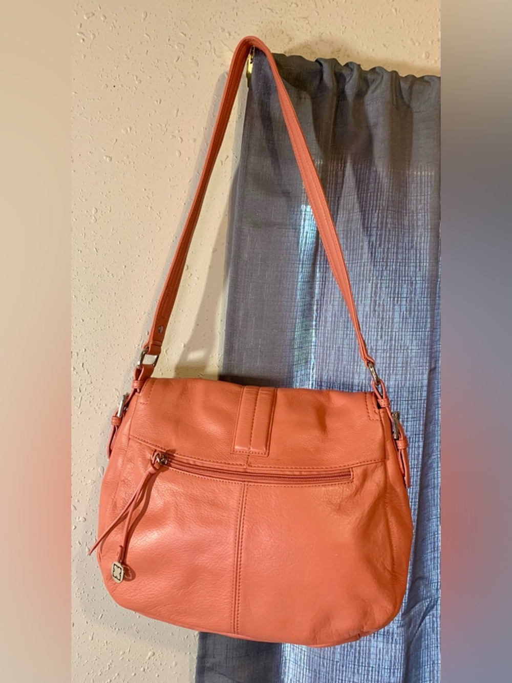 Vintage Liz Claiborne Coral Leather Shoulder Bag - Picture 9 of 12